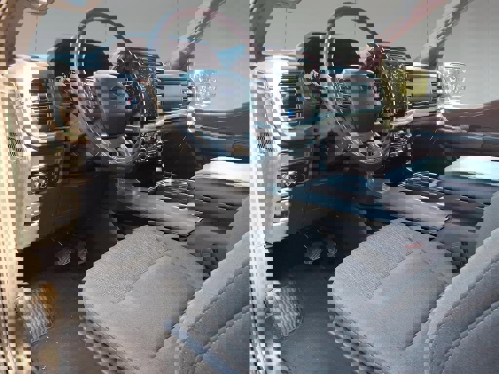 Used 2024 Ford F150 XLT w/ Mobile Office Package image 10