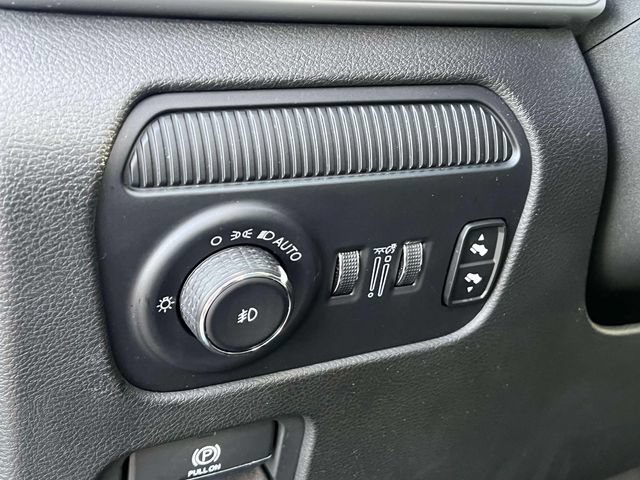 Used 2024 Jeep Wagoneer Series II AWD/4WD image 20