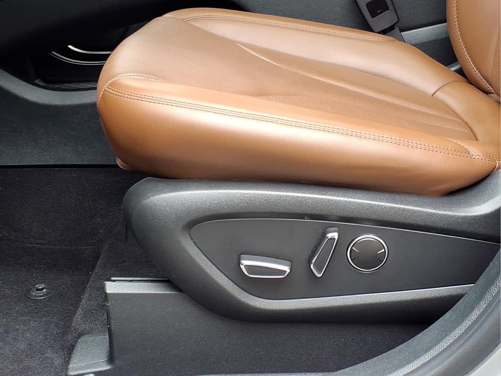 Used 2023 Lincoln Nautilus Reserve AWD/4WD image 15