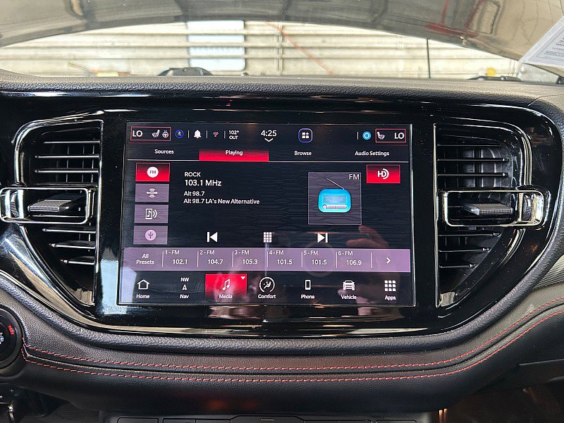 Used 2023 Dodge Durango GT image 13