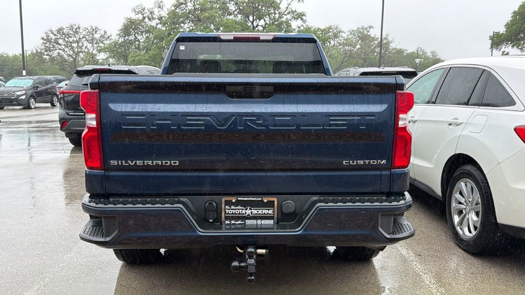 Used 2021 Chevrolet Silverado 1500 Custom RWD image 4