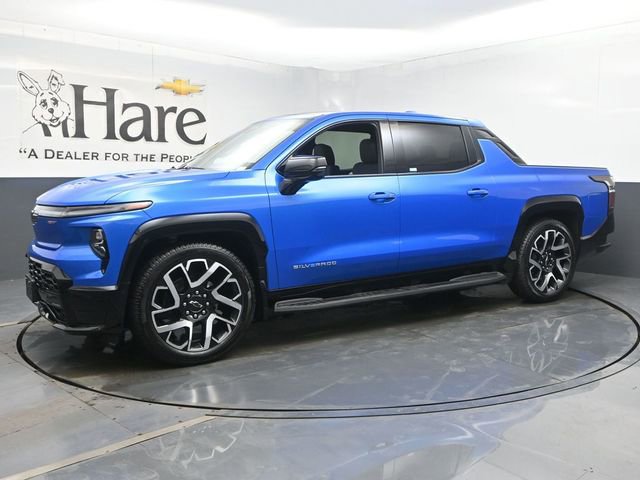 Used 2025 Chevrolet Silverado EV RST image 31
