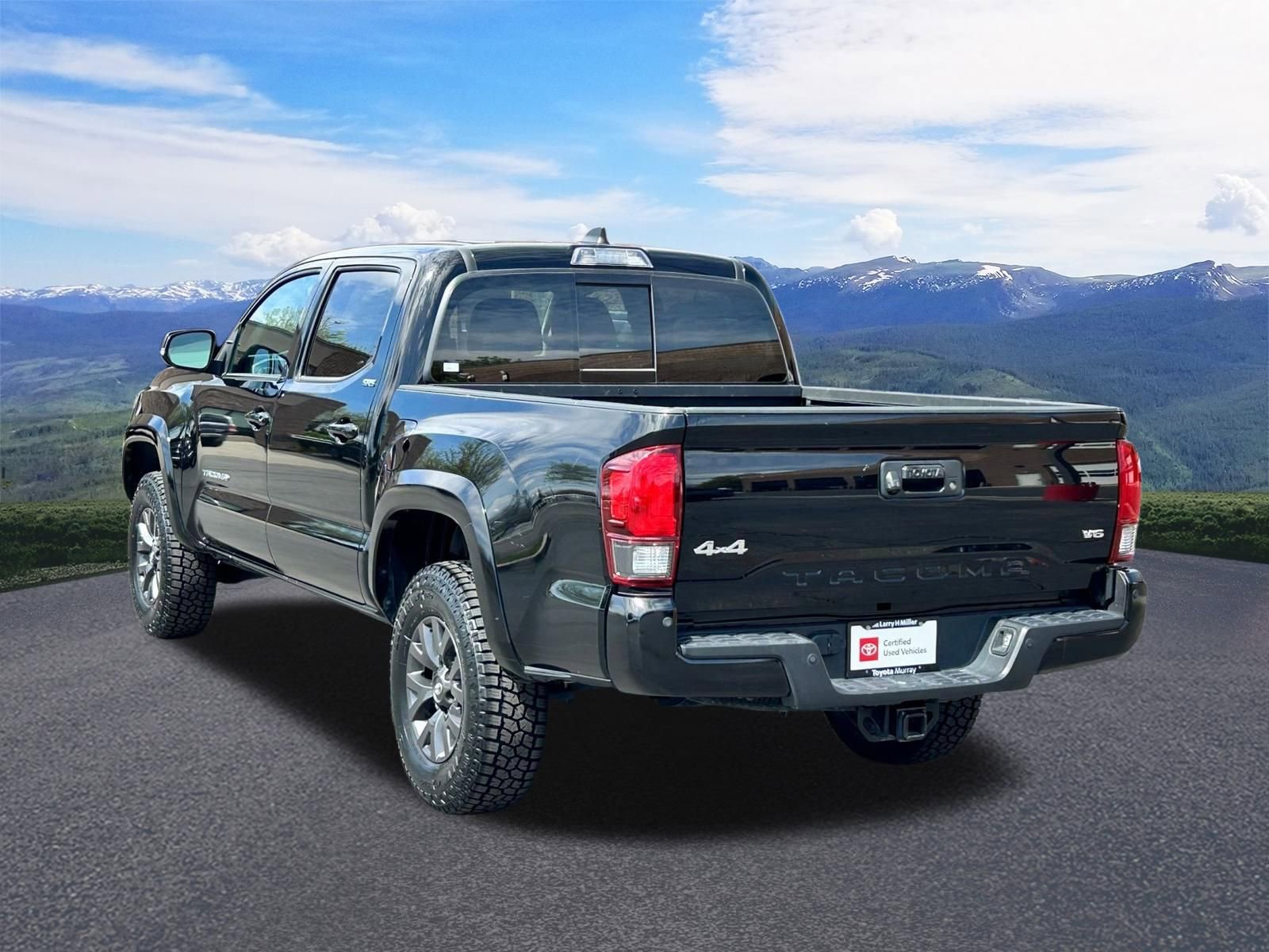 Certified 2023 Toyota Tacoma SR5 image 3