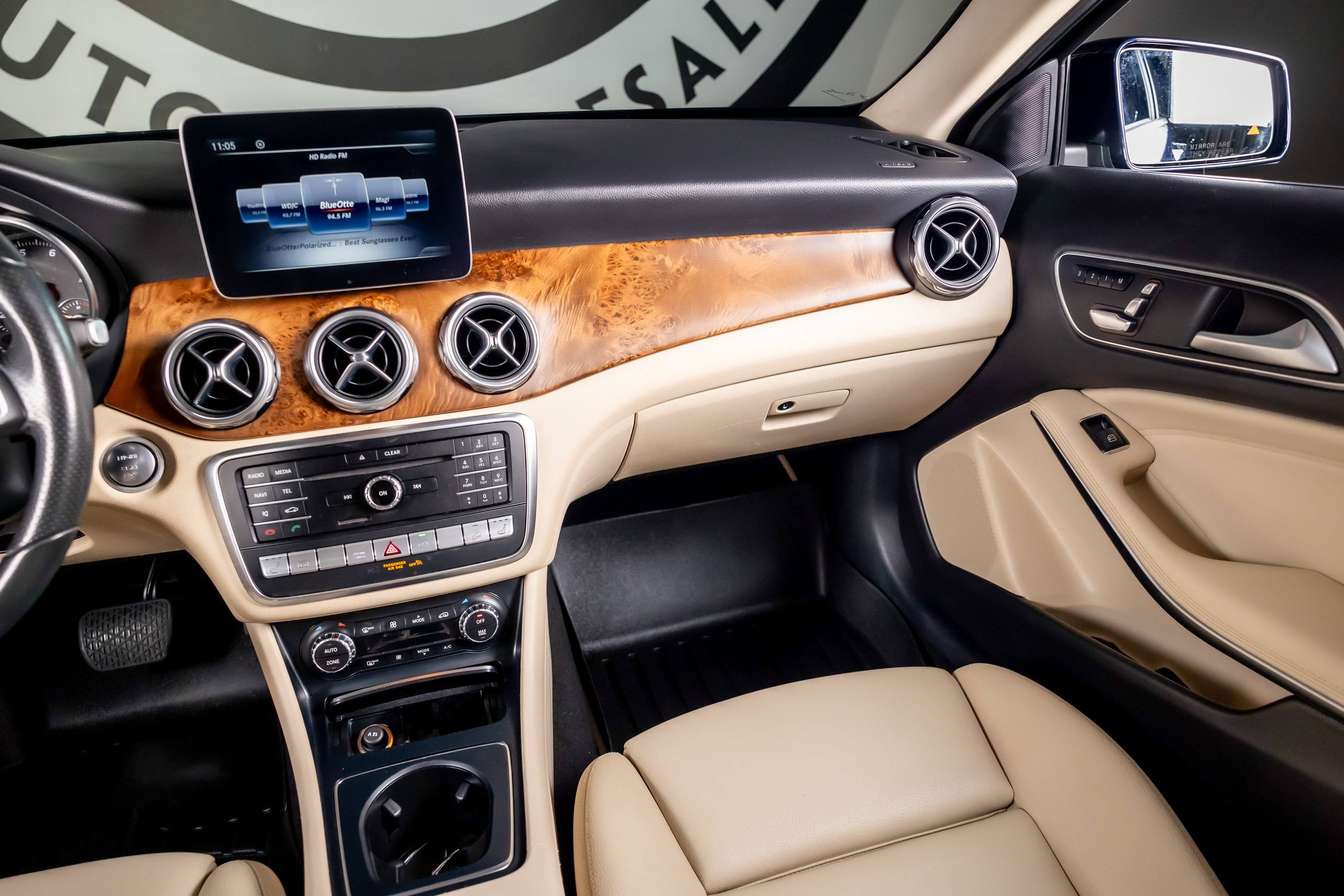 Used 2018 Mercedes-Benz GLA 250 4MATIC image 7