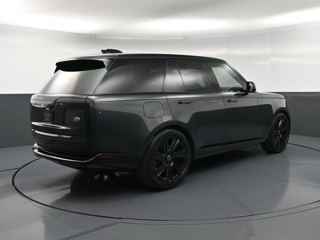 Used 2023 Land Rover Range Rover SE AWD/4WD image 8