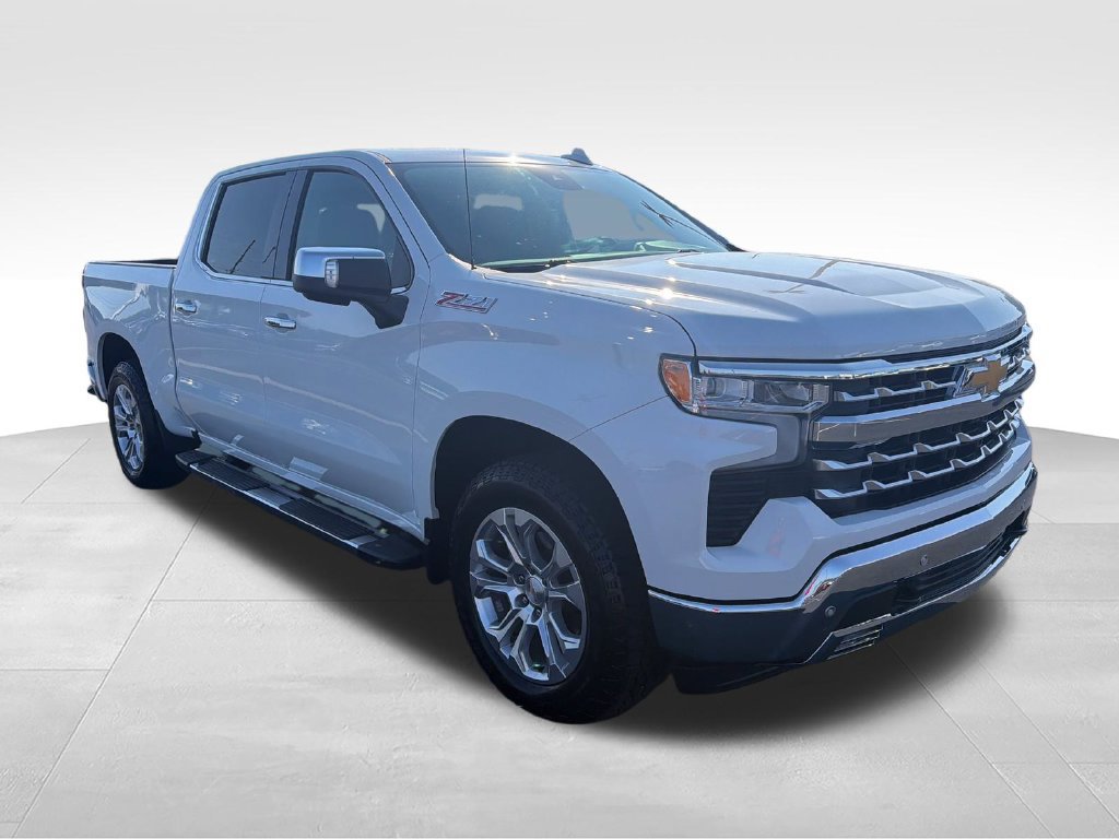 Used 2024 Chevrolet Silverado 1500 LTZ w/ LTZ Premium Package AWD/4WD image 7