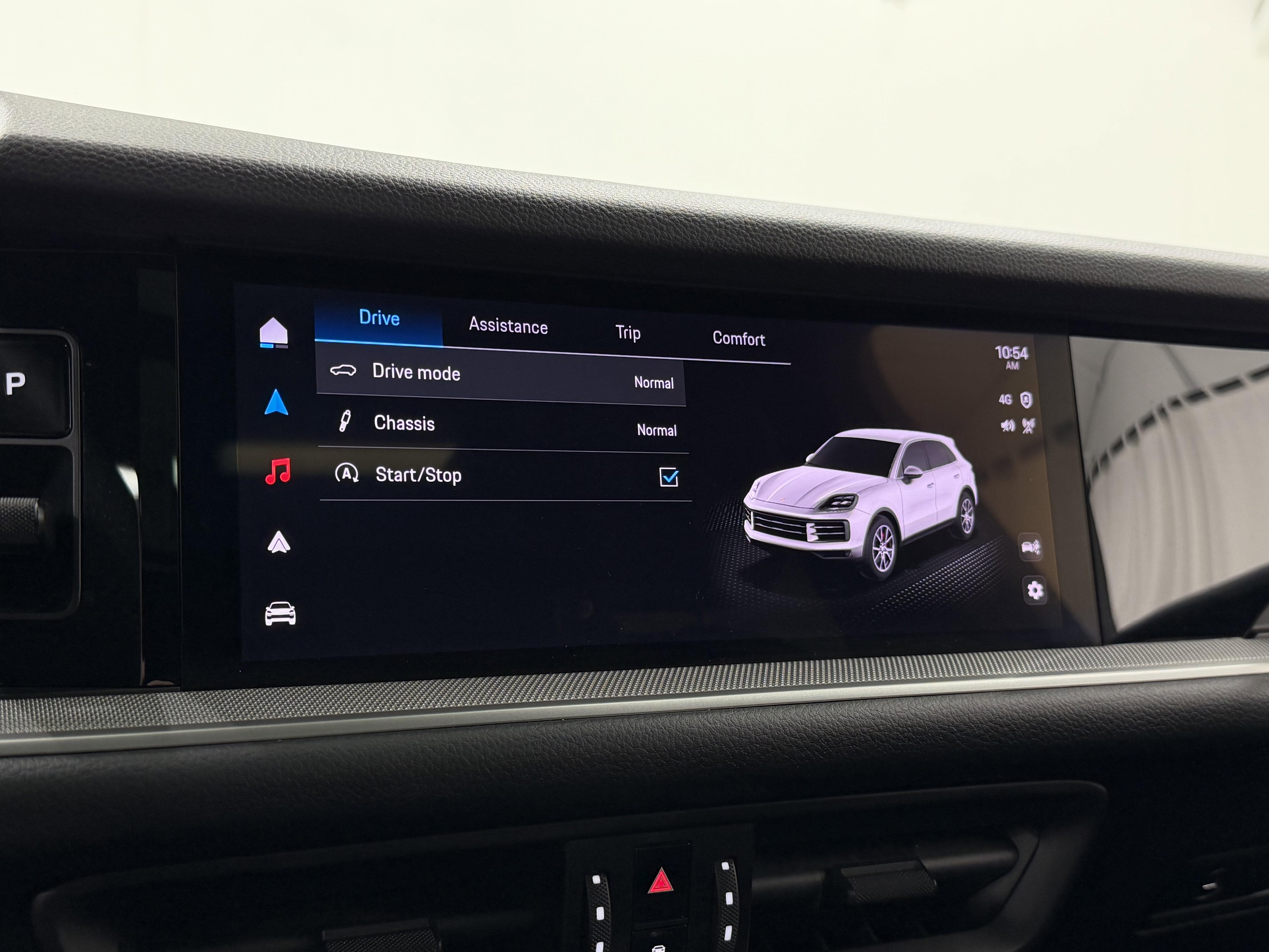 Certified 2025 Porsche Cayenne image 41