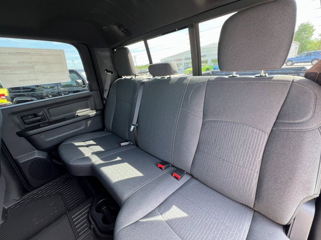 New 2024 RAM 2500 Tradesman w/ Chrome Appearance Group image 15