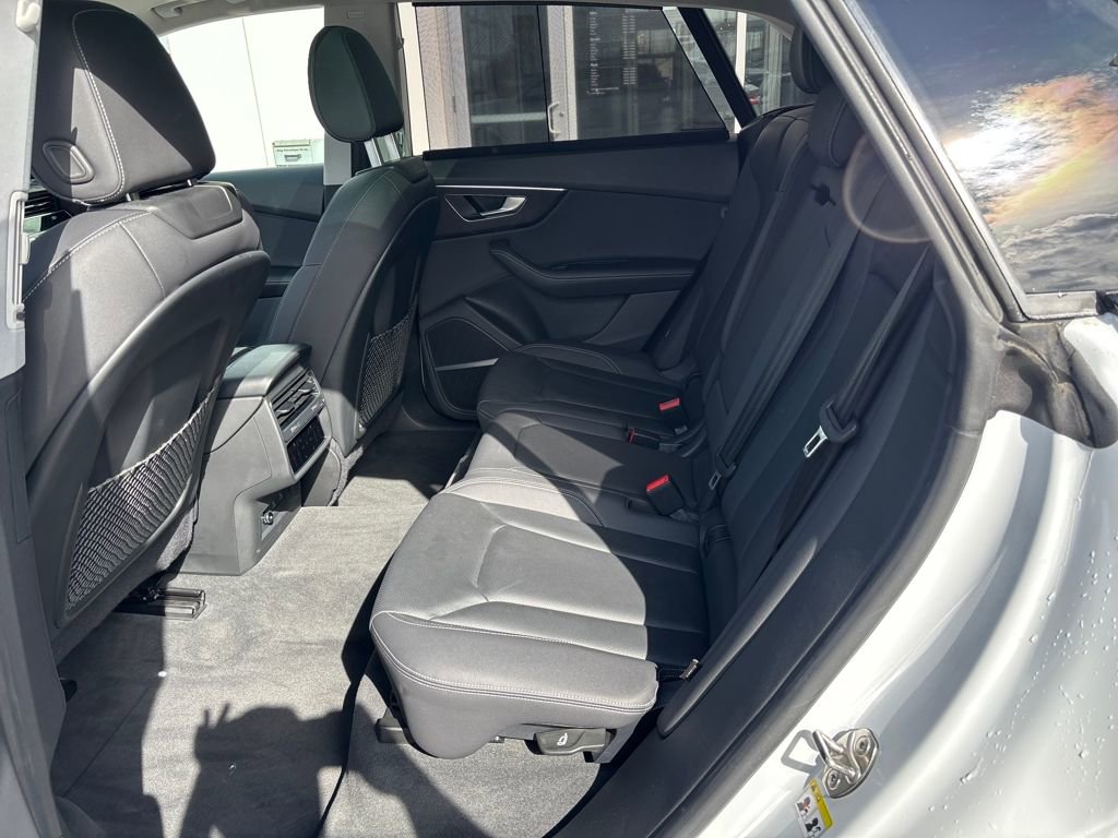 Used 2023 Audi Q8 Premium Plus w/ Premium Plus Package image 25