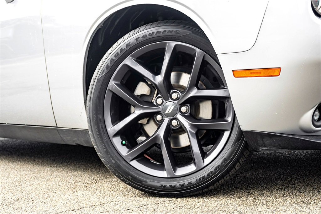 Used 2021 Dodge Challenger SXT w/ Blacktop Package image 2