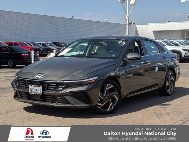 Used 2025 Hyundai Elantra Limited FWD image 1