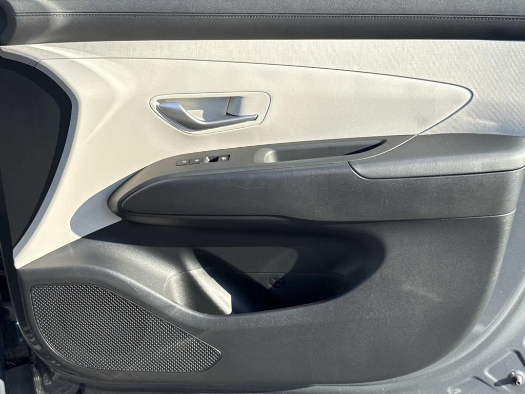 Used 2025 Hyundai Tucson SEL AWD/4WD image 19