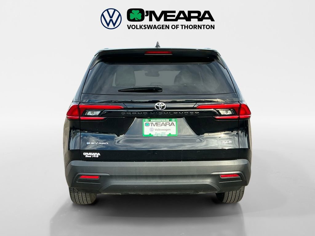 Used 2024 Toyota Grand Highlander XLE image 4