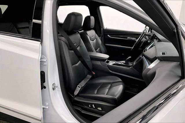 Used 2024 Cadillac XT5 Sportv w/ LPO, Floor Liner Package AWD/4WD image 8