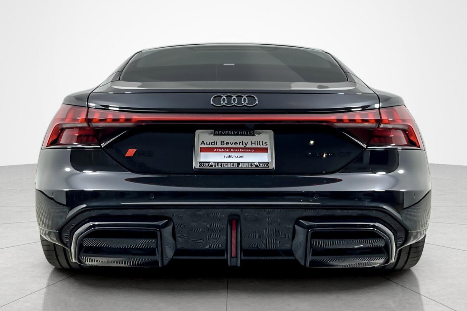 New 2026 Audi RS e-tron GT performance image 5