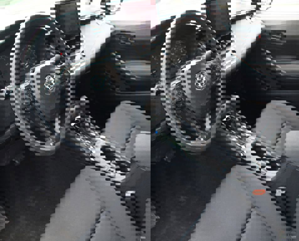 Used 2023 Toyota Corolla LE image 12