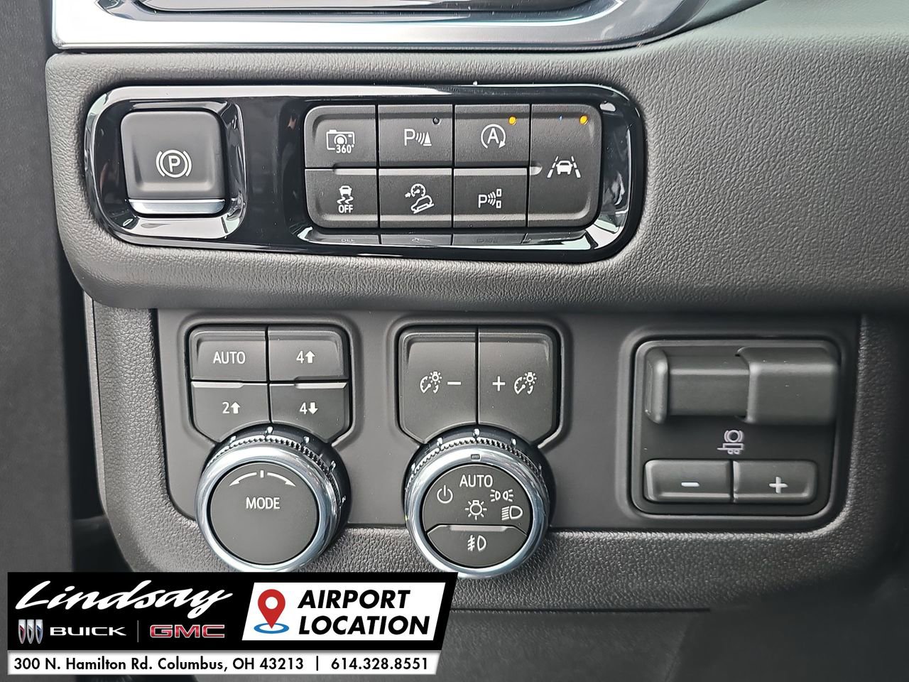 New 2026 GMC Yukon XL Elevation image 19