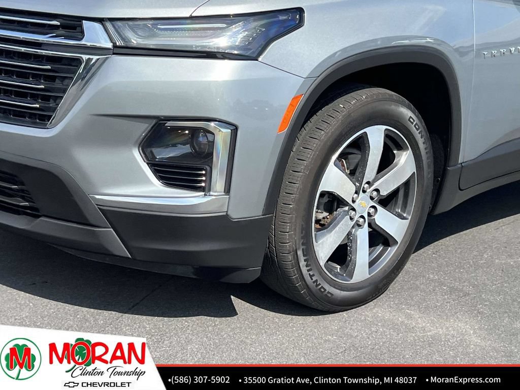 Certified 2023 Chevrolet Traverse LT w/ LT Premium Package AWD/4WD image 9