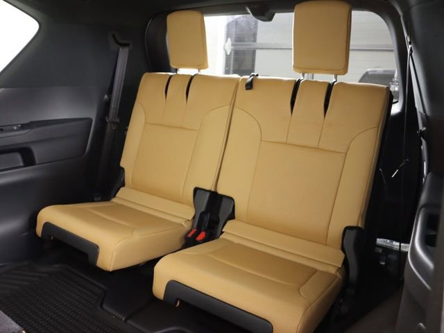 New 2026 Lexus LX 600 4WD w/ Luxury Package image 23