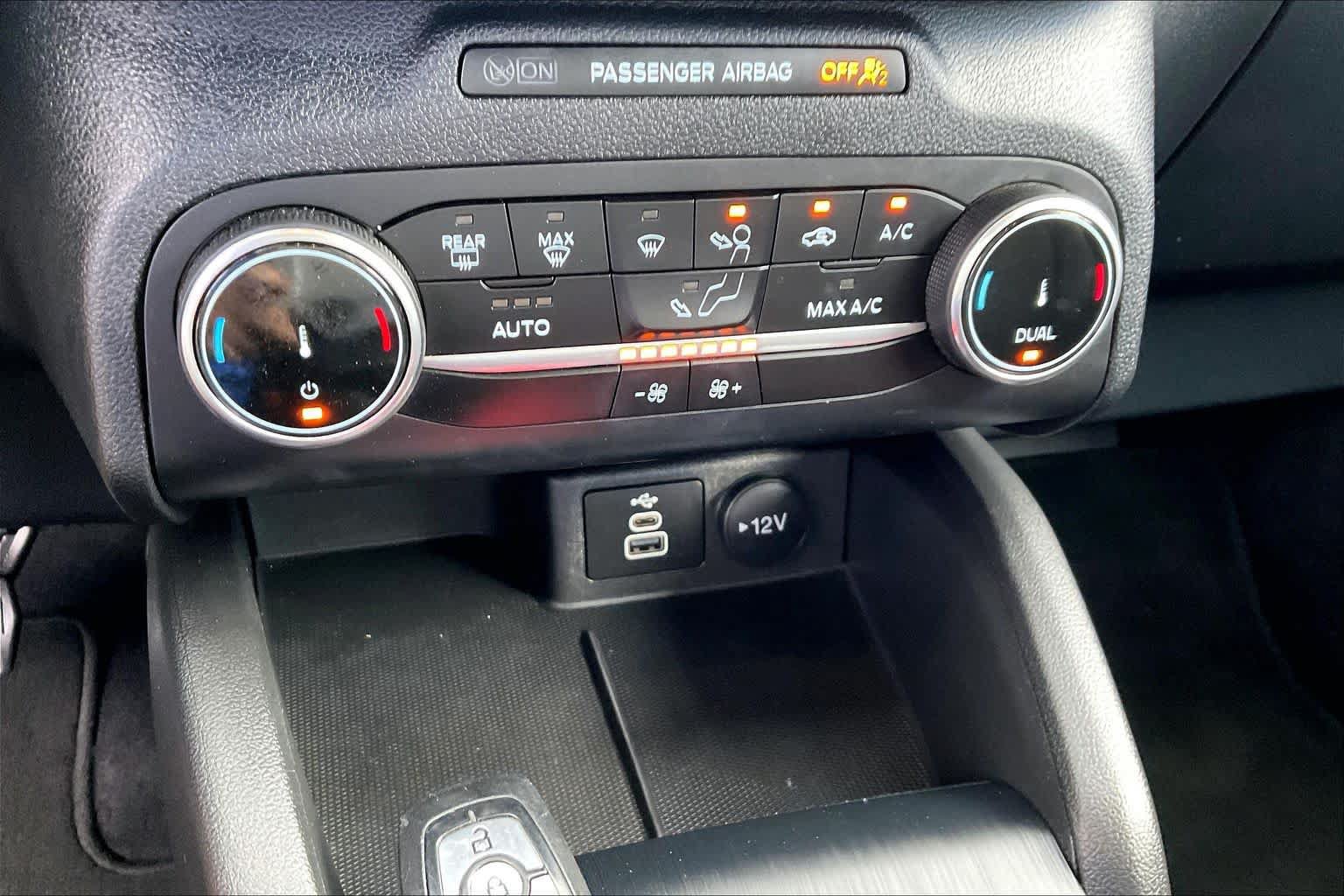 Used 2025 Ford Escape ST-Line FWD image 31