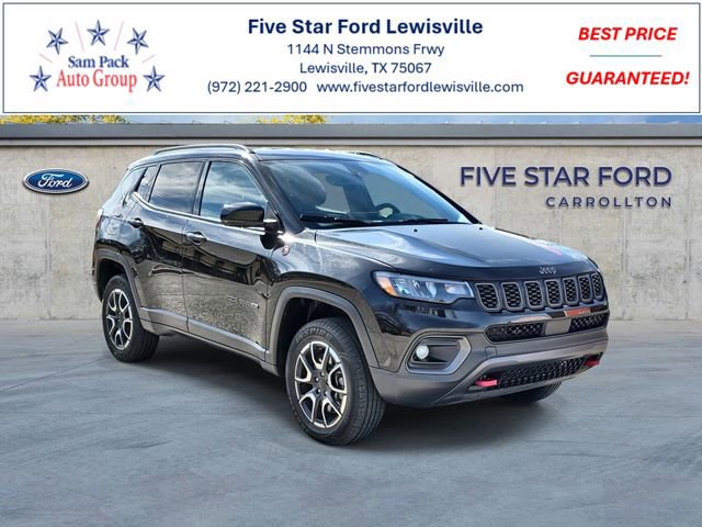 Used 2024 Jeep Compass Trailhawk image 1