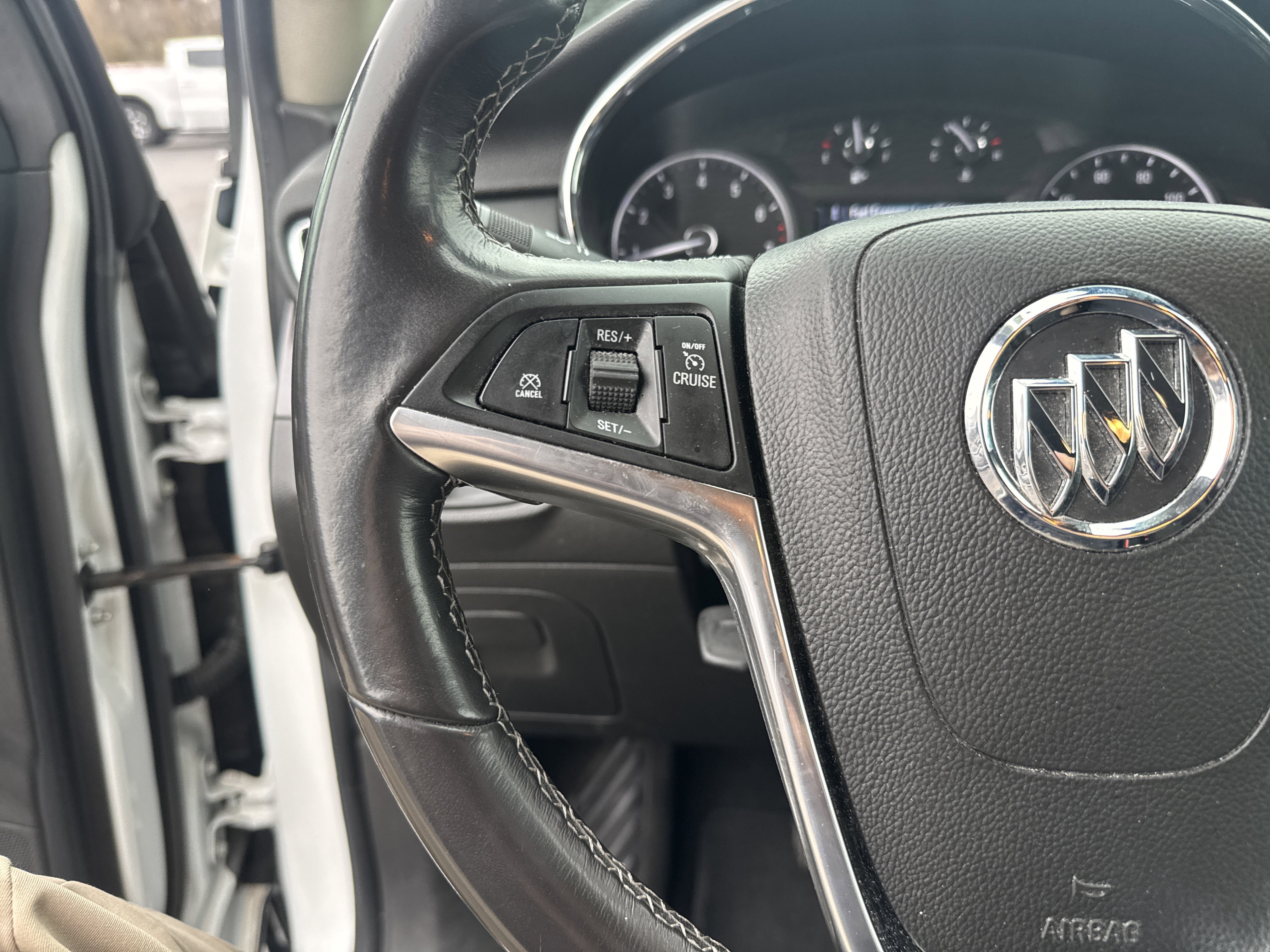 Used 2019 Buick Encore Preferred w/ Safety Package image 18