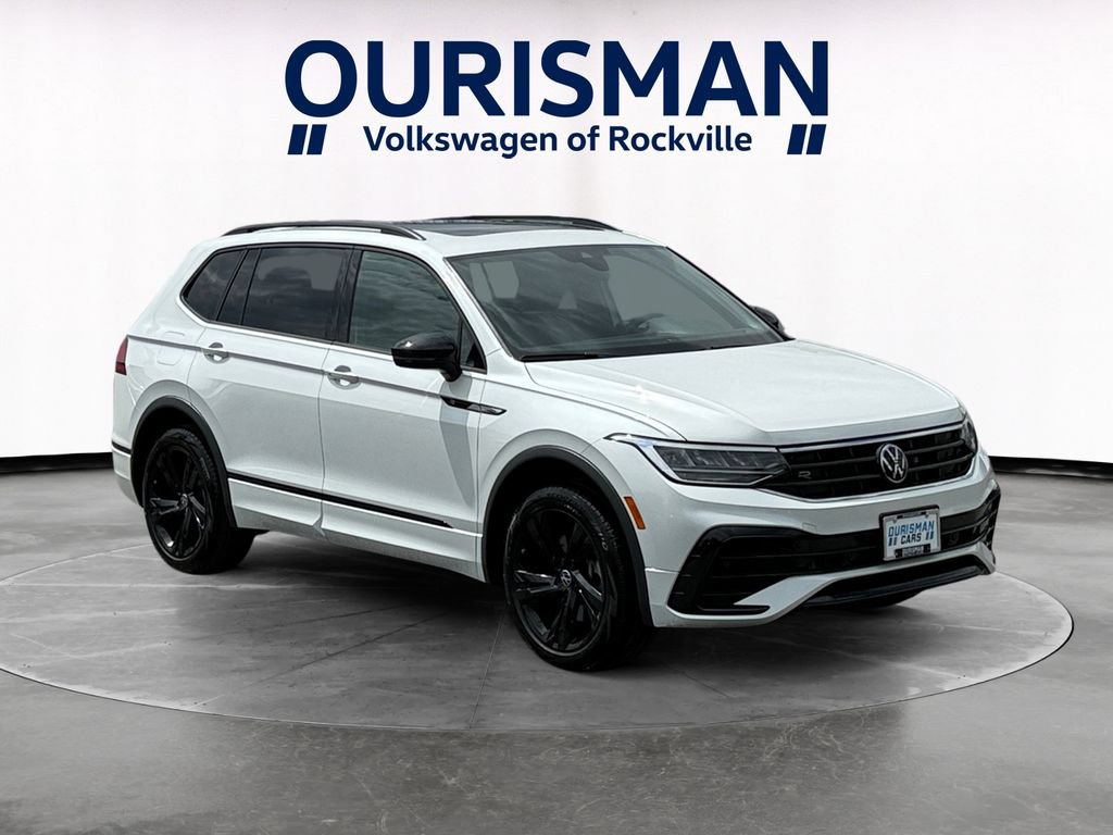 Used 2024 Volkswagen Tiguan SE R-Line