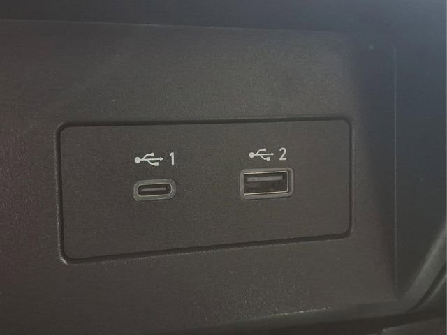 Used 2023 Nissan Titan PRO-4X w/ Pro-4x Convenience Package AWD/4WD image 15
