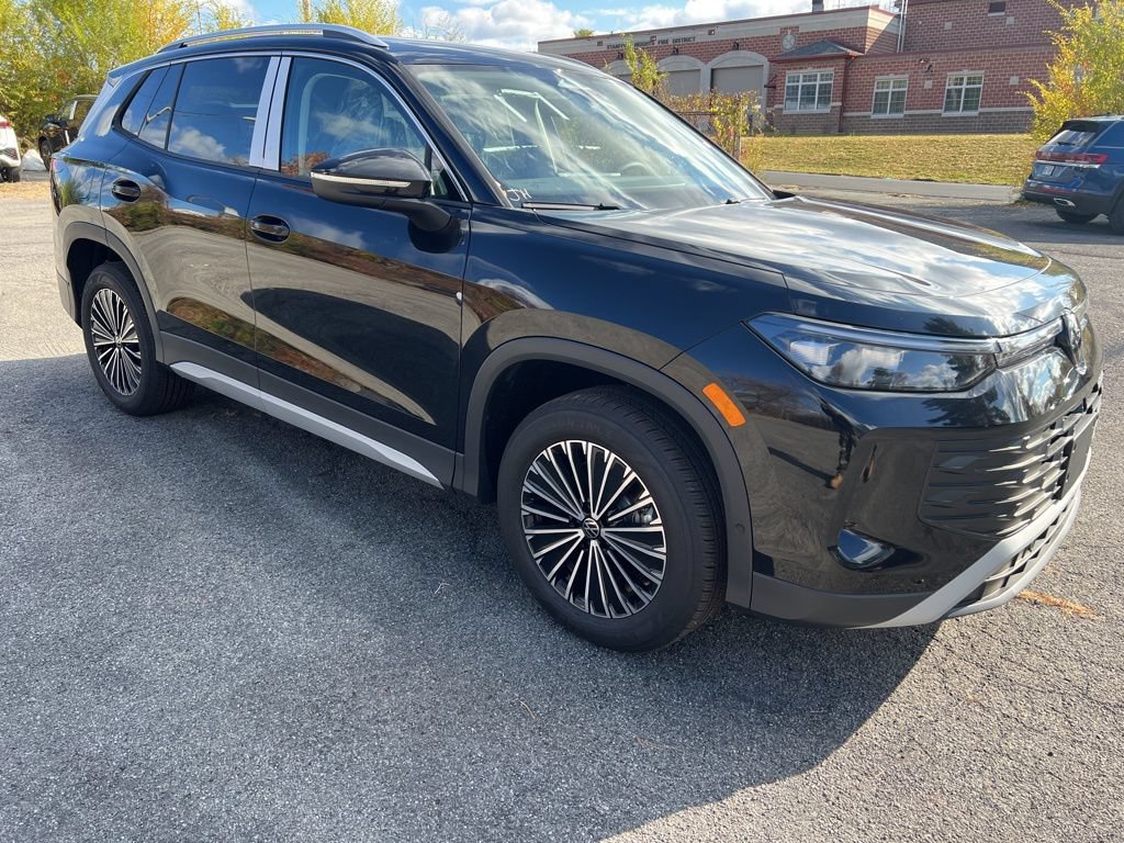New 2026 Volkswagen Tiguan S AWD/4WD image 3