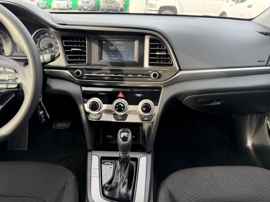 Used 2019 Hyundai Elantra SE w/ Cargo Package image 25