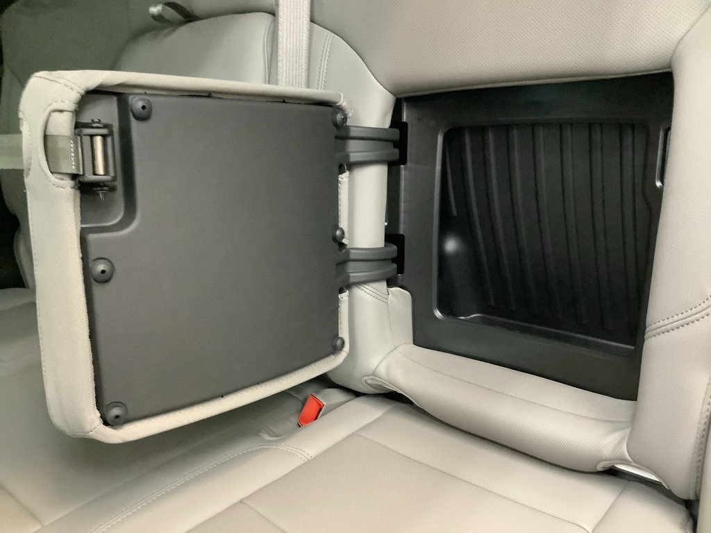Used 2024 GMC Sierra 2500 SLT RWD image 28
