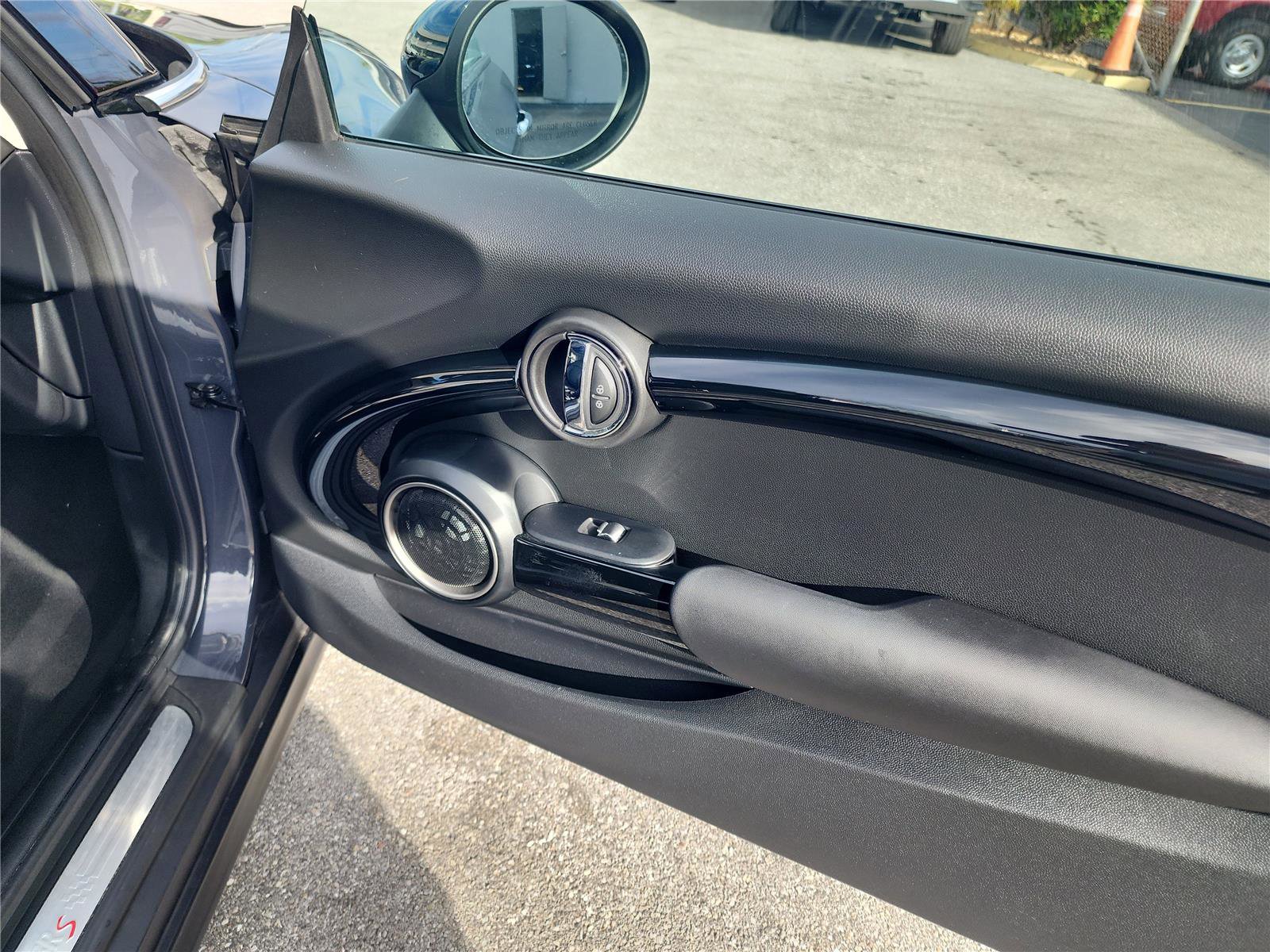 Used 2015 MINI Cooper S image 20