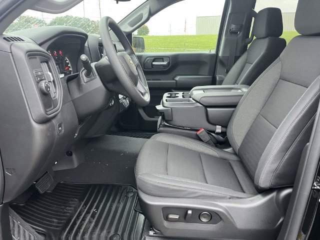 New 2026 Chevrolet Silverado 1500 Custom w/ Turbomax Blackout Package RWD image 9