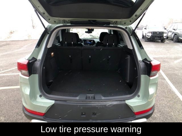 Used 2025 Chevrolet TrailBlazer LT w/ LT Cold Weather Package image 23