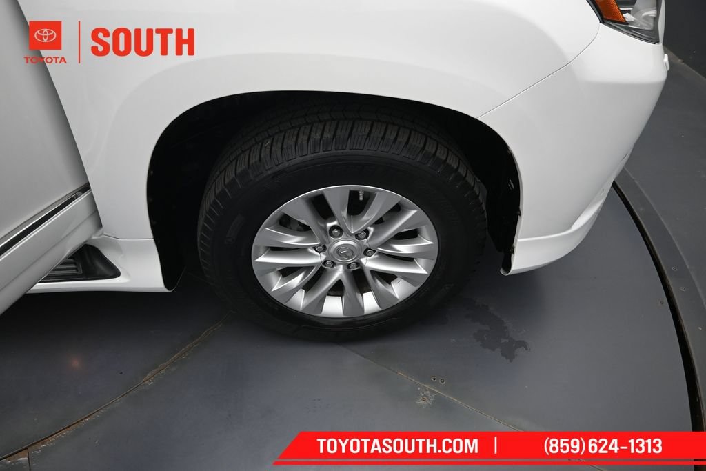Used 2017 Lexus GX 460 AWD/4WD image 40