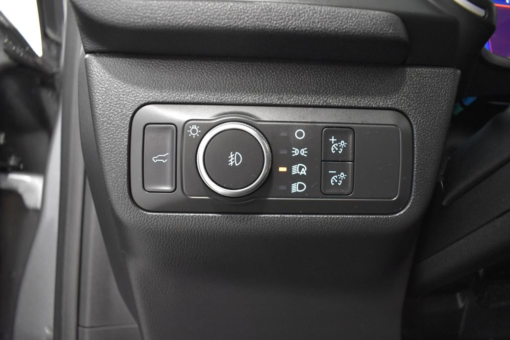 Used 2021 Ford Escape SEL w/ Technology Package image 19