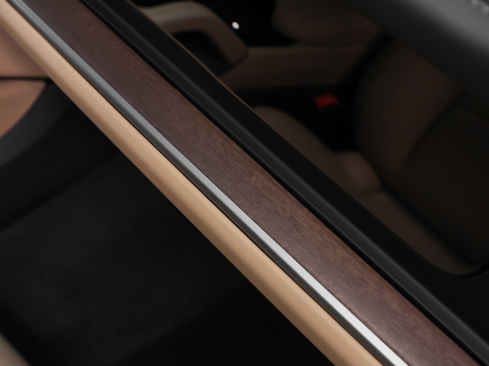 Used 2025 Porsche Cayenne image 22