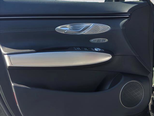 Used 2023 Genesis GV70 2.5T w/ Select Package image 18