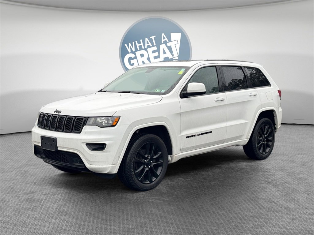 Used 2019 Jeep Grand Cherokee Altitude image 4
