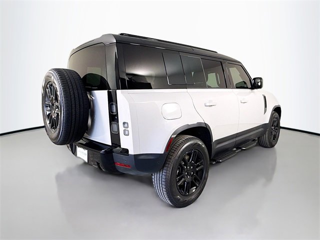 New 2026 Land Rover Defender 110 S image 5