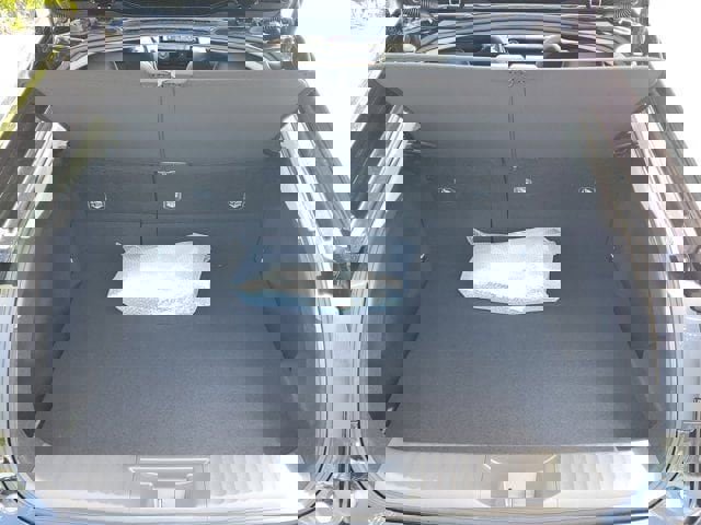 New 2025 Toyota Prius Plug-In Hybrid FWD image 7