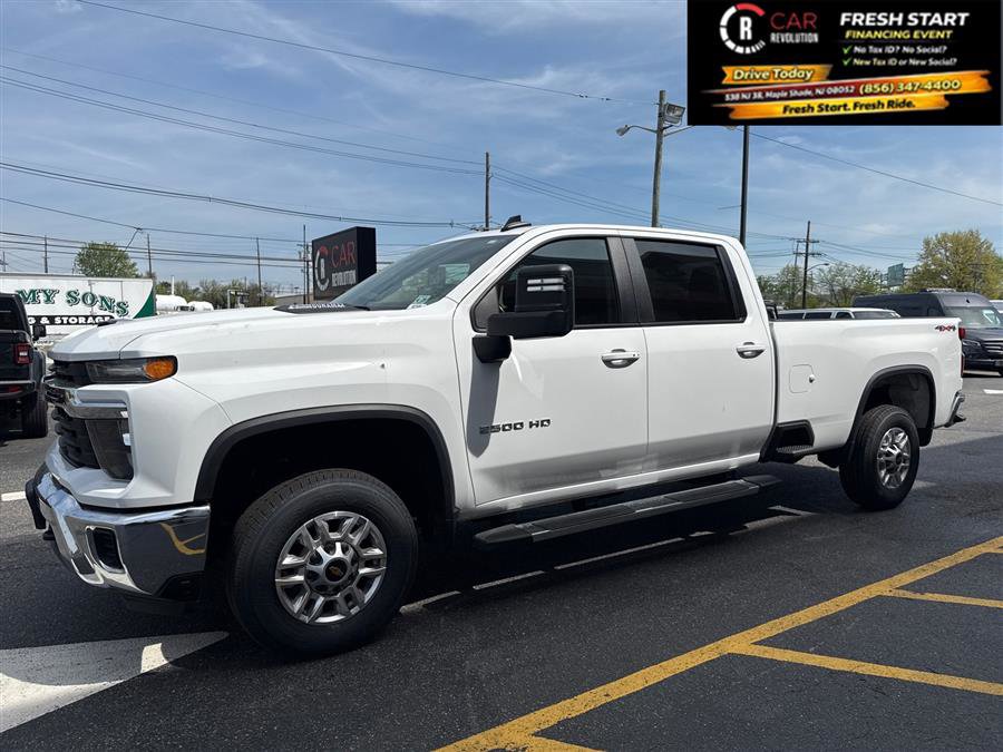 Used 2024 Chevrolet Silverado 2500 LT AWD/4WD image 30