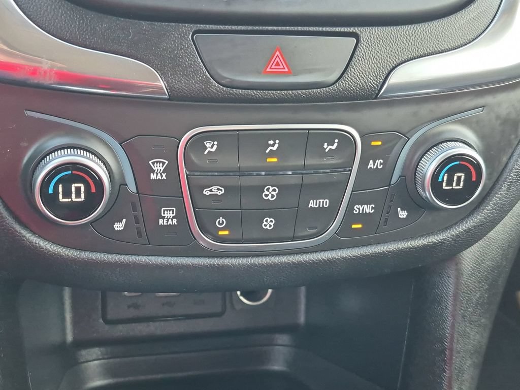 Used 2020 Chevrolet Equinox LT FWD image 18