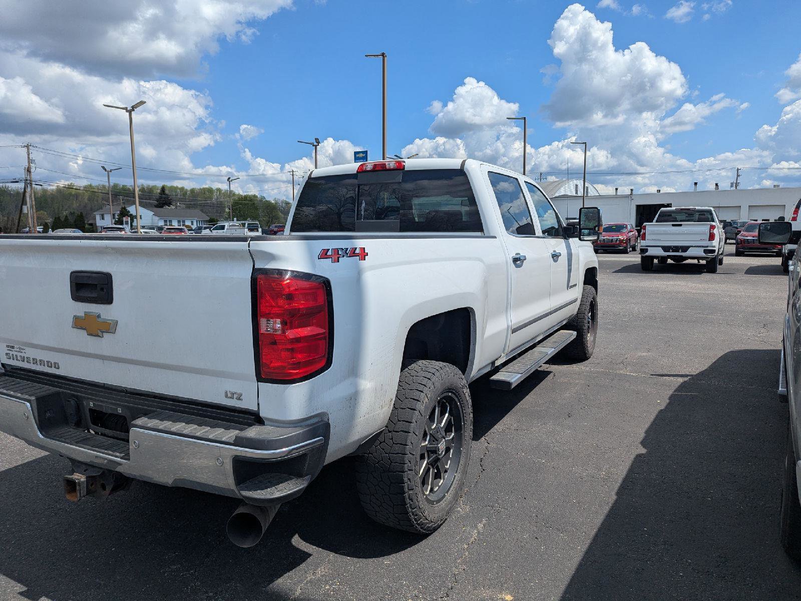 Used 2019 Chevrolet Silverado 2500 LTZ w/ Duramax Plus Package image 4