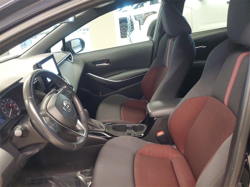 Used 2024 Toyota Corolla SE image 16