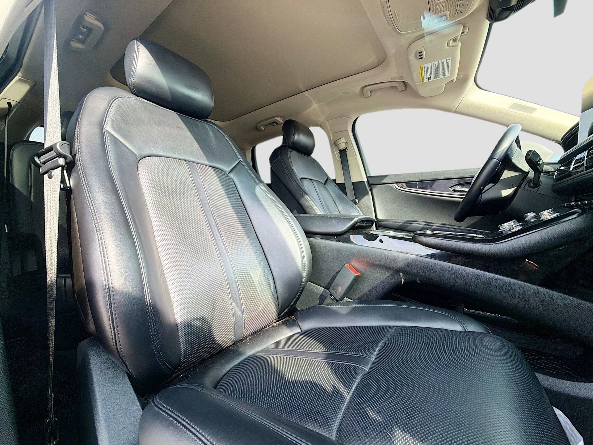 Used 2021 Lincoln Nautilus Reserve w/ Equipment Group 201A image 35