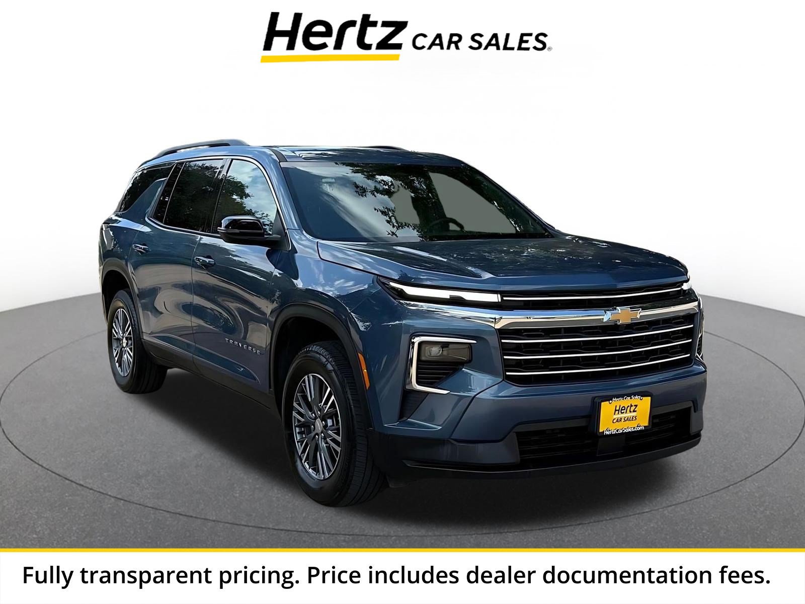 Used 2025 Chevrolet Traverse LT