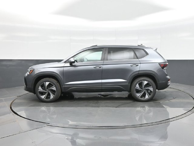 New 2026 Volkswagen Taos SE AWD/4WD image 4