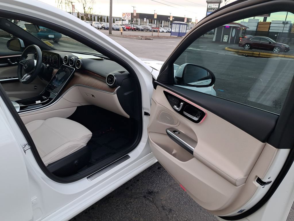 Used 2022 Mercedes-Benz C 300 4MATIC Sedan image 17