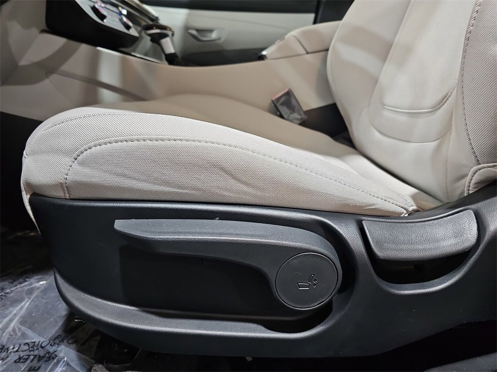 New 2026 Hyundai Tucson SE image 27